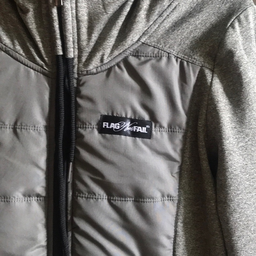 Flag Nor Fail light gray jacket